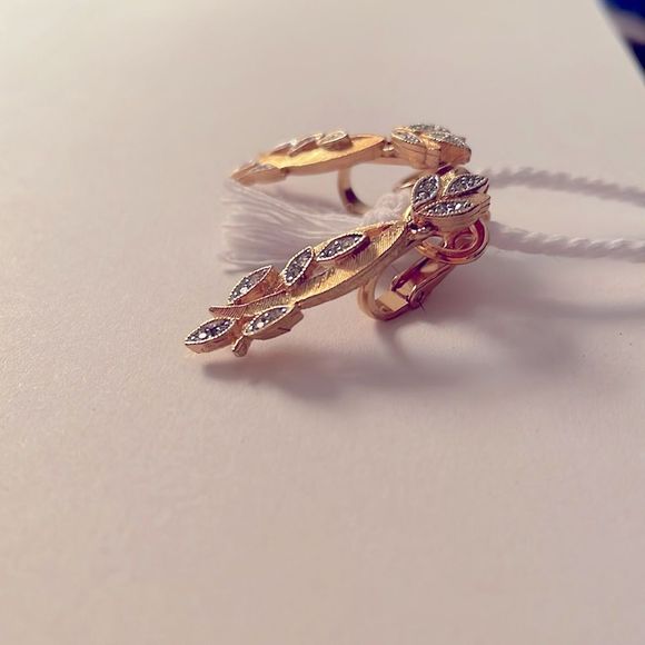 Signed D’Orlan Vintage Gold Plated Pave Crystal Rhinestone Clip On Earrings - Picture 8 of 13